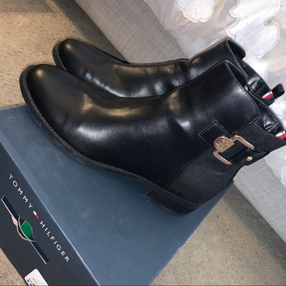 Tommy Hilfiger only worn once booties!!